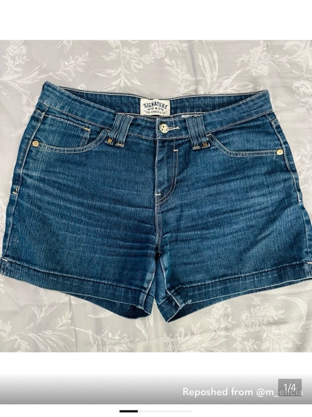 Signature by Levi Strauss Blue Jean Shorts Sz.10